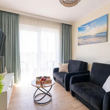 208 - By Perlowa Przystan Rent شقة سيانوزيتي